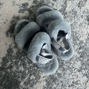 UGG Oh Yeah Fuzzy Slipper / Sandals - Size 8